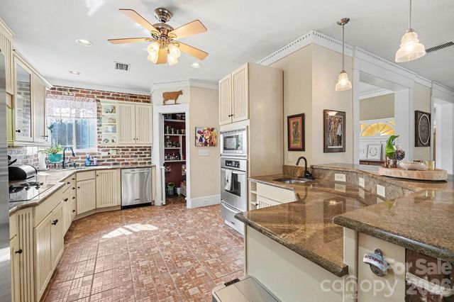 168 Comet Trail, Statesville, NC 28677