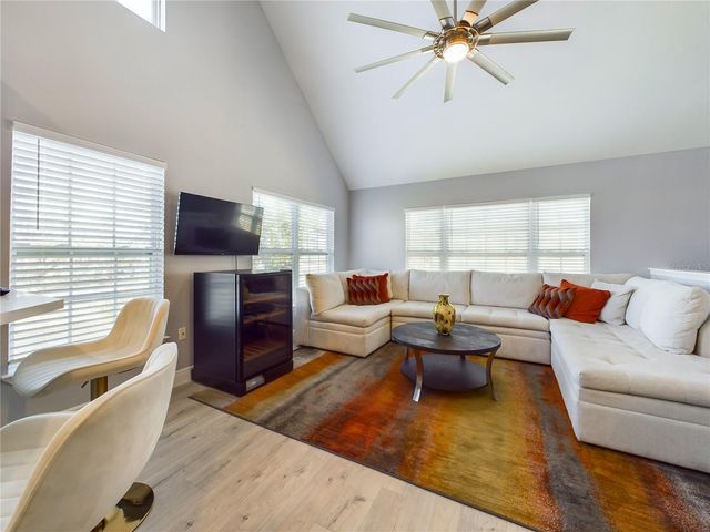 5521 ROSEHILL ROAD 203, Sarasota, FL 34233