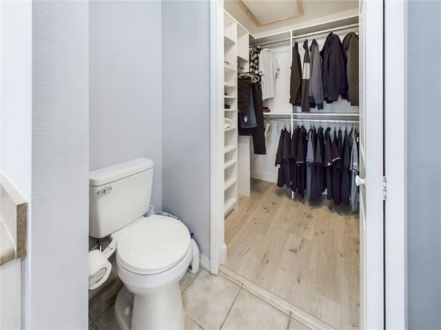 5521 ROSEHILL ROAD 203, Sarasota, FL 34233