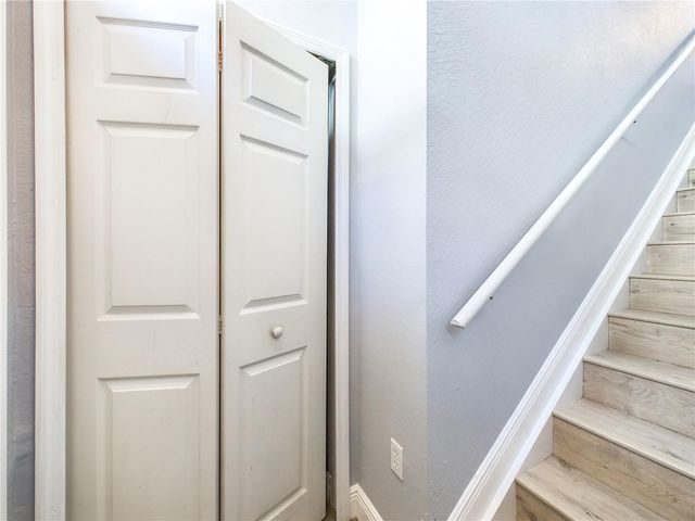 5521 ROSEHILL ROAD 203, Sarasota, FL 34233