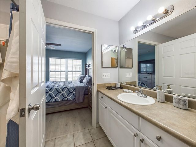 5521 ROSEHILL ROAD 203, Sarasota, FL 34233