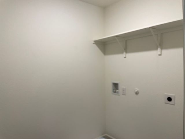 1911 Chapel Hill Road, Princeton, TX 75407