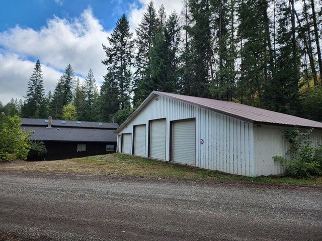 451 Monumental Rd, Colville, WA 99114