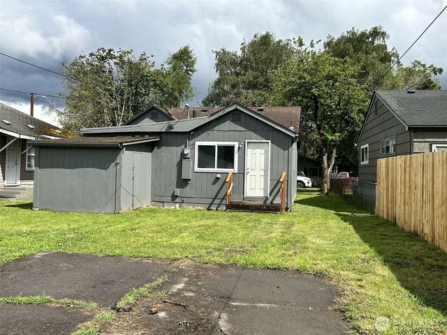 273 Baltimore St, Longview, WA 98632