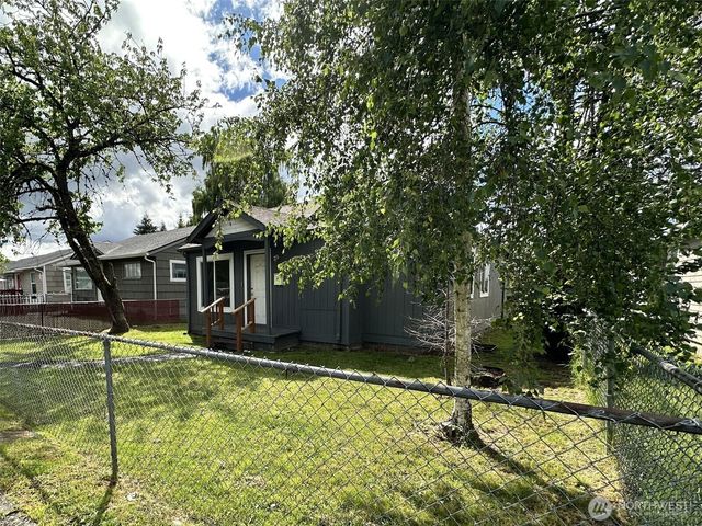 273 Baltimore St, Longview, WA 98632