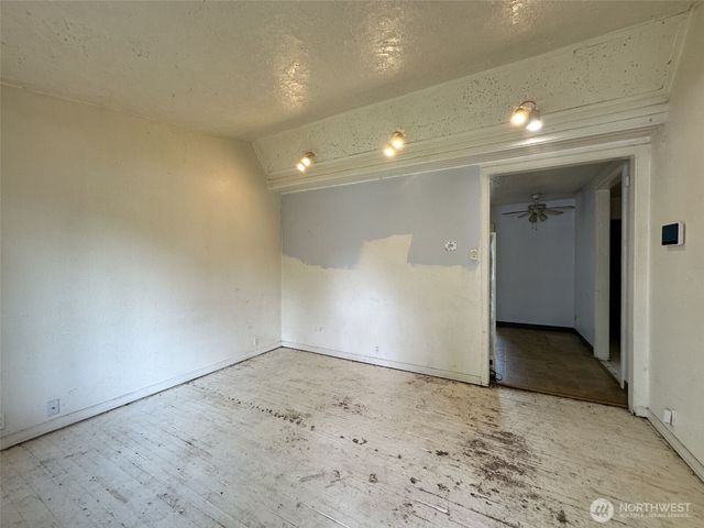 273 Baltimore St, Longview, WA 98632