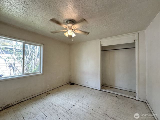 273 Baltimore St, Longview, WA 98632