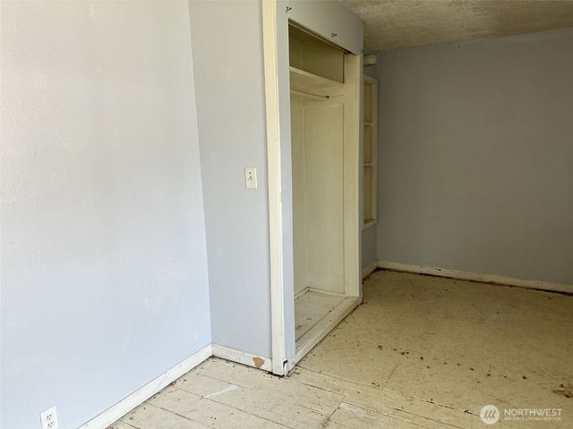 273 Baltimore St, Longview, WA 98632