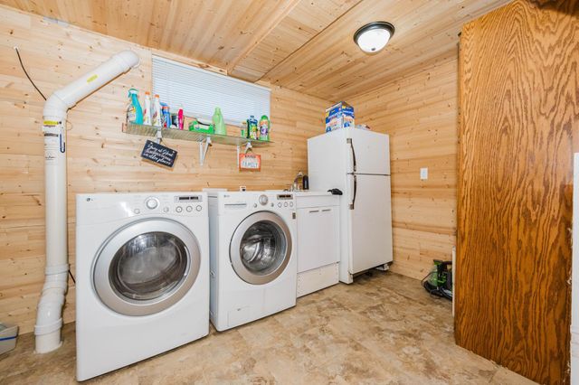 1053 Lake Avenue, Detroit Lakes, MN 56501