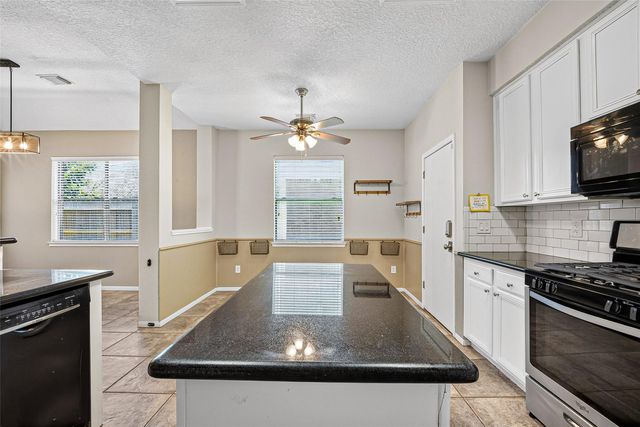2921 Linda Drive, Pearland, TX 77584
