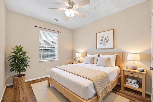 2921 Linda Drive, Pearland, TX 77584