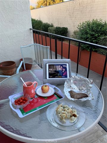 509 W Duarte B, Monrovia, CA 91016