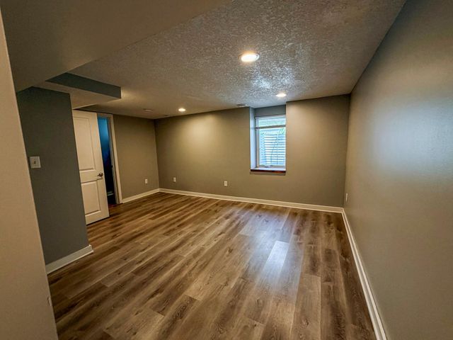 6716 Cedar Lake Road S, Saint Louis Park, MN 55426