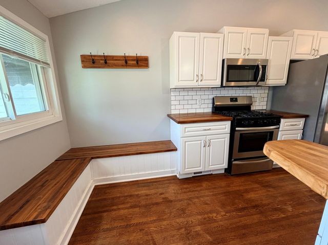6716 Cedar Lake Road S, Saint Louis Park, MN 55426