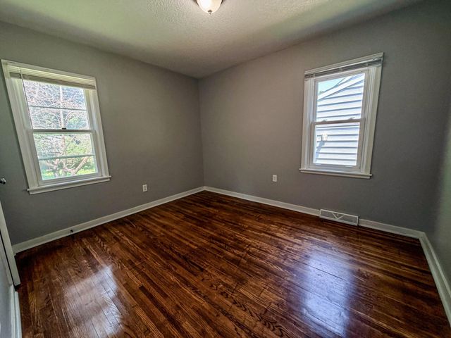 6716 Cedar Lake Road S, Saint Louis Park, MN 55426