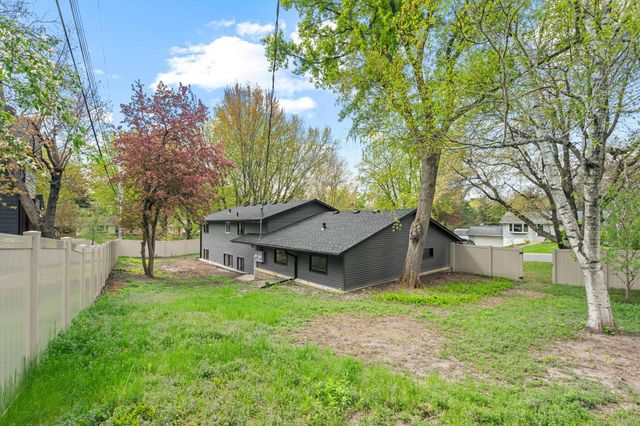 58 Inglewood Street, Long Lake, MN 55356