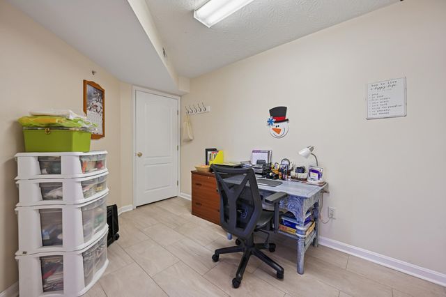 1804 Ashley Court, 201, Florence, KY 41042