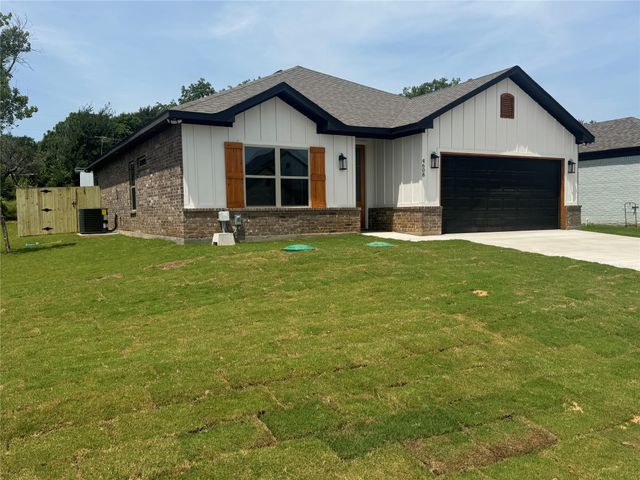 4608 Eagle Nest Court, Granbury, TX 76048