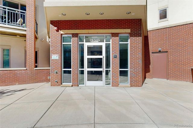 4885 S Monaco Street 101, Denver, CO 80237