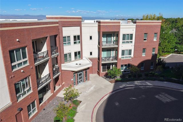 4885 S Monaco Street 101, Denver, CO 80237
