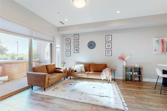4885 S Monaco Street 101, Denver, CO 80237