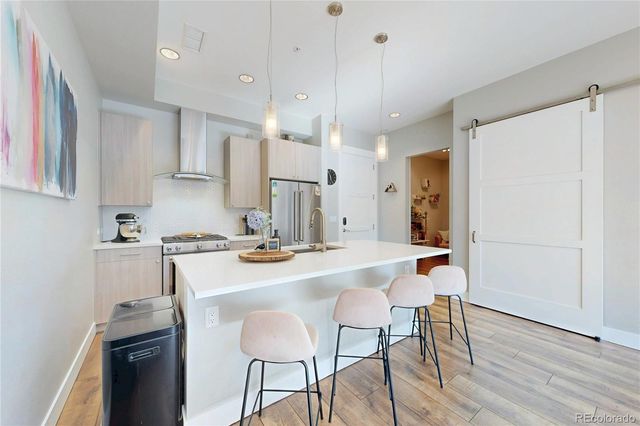 4885 S Monaco Street 101, Denver, CO 80237