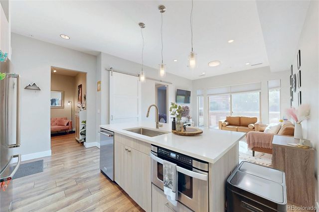 4885 S Monaco Street 101, Denver, CO 80237