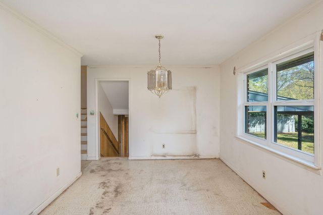 27 SW Driftwood Avenue, Fort Walton Beach, FL 32548