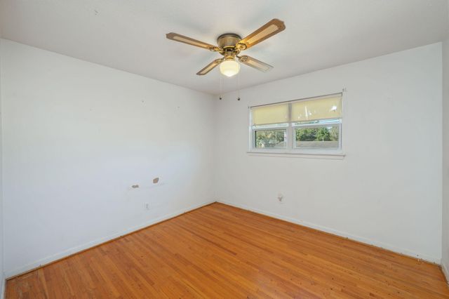 27 SW Driftwood Avenue, Fort Walton Beach, FL 32548