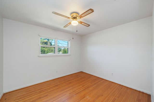 27 SW Driftwood Avenue, Fort Walton Beach, FL 32548