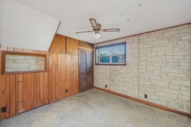 27 SW Driftwood Avenue, Fort Walton Beach, FL 32548