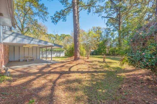 27 SW Driftwood Avenue, Fort Walton Beach, FL 32548