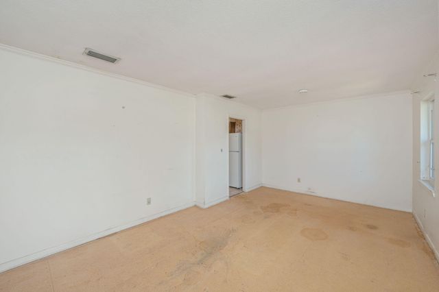 27 SW Driftwood Avenue, Fort Walton Beach, FL 32548