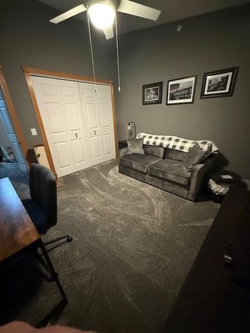 340 Jennifer LANE, Brookfield, WI 53045