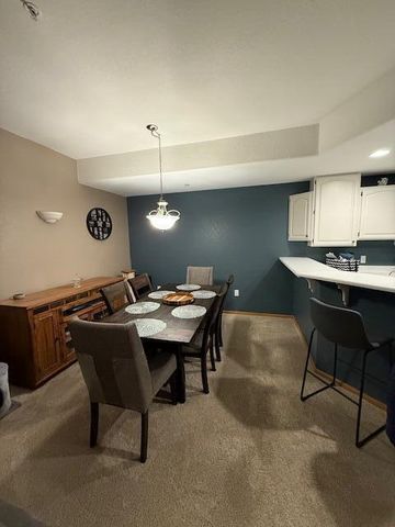 340 Jennifer LANE, Brookfield, WI 53045