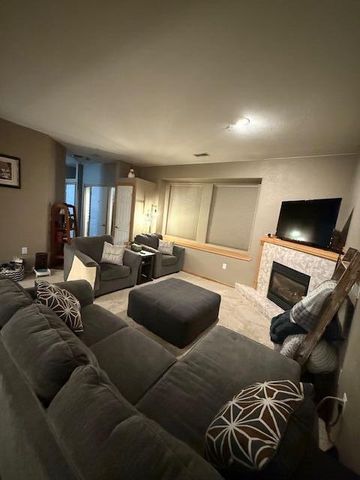 340 Jennifer LANE, Brookfield, WI 53045