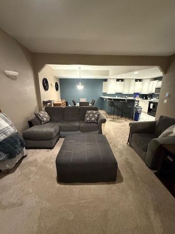 340 Jennifer LANE, Brookfield, WI 53045