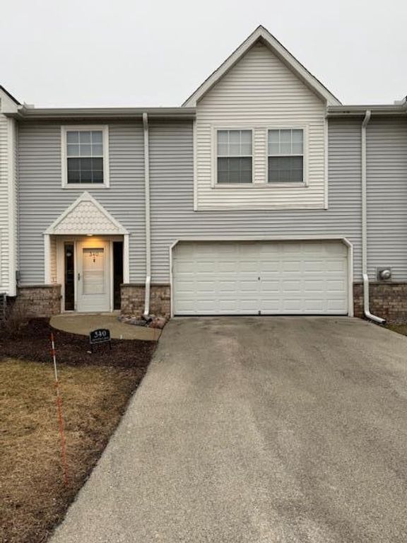 340 Jennifer LANE, Brookfield, WI 53045