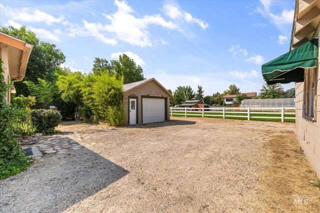 5712 W Castle Drive, Boise, ID 83703