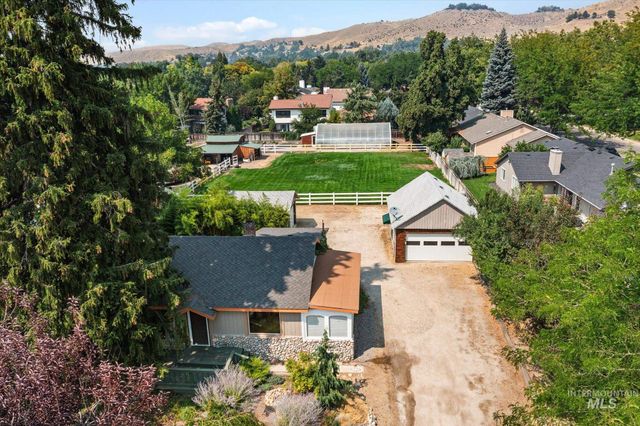 5712 W Castle Drive, Boise, ID 83703