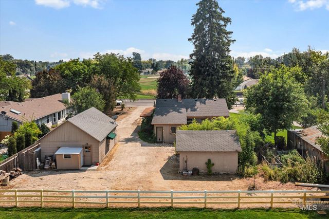 5712 W Castle Drive, Boise, ID 83703