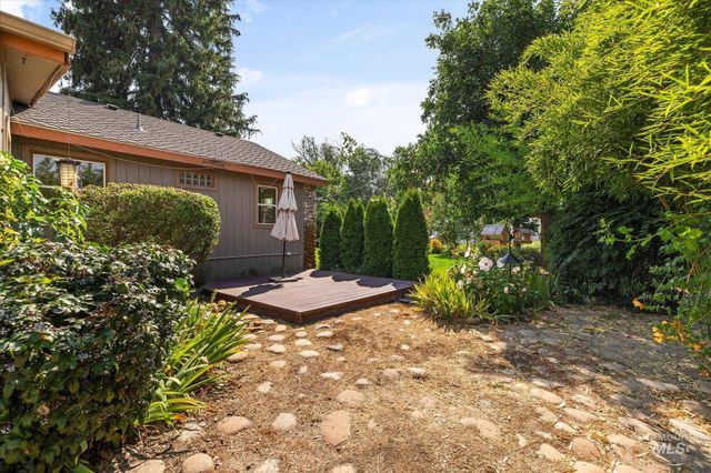 5712 W Castle Drive, Boise, ID 83703