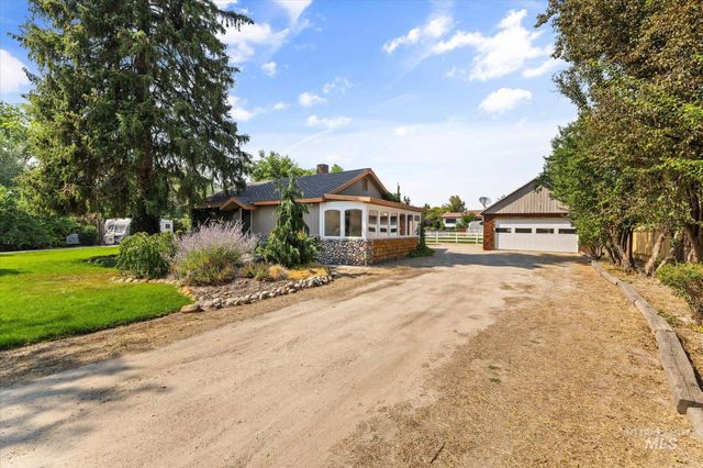 5712 W Castle Drive, Boise, ID 83703