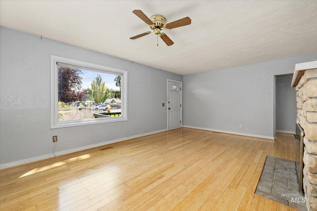 5712 W Castle Drive, Boise, ID 83703