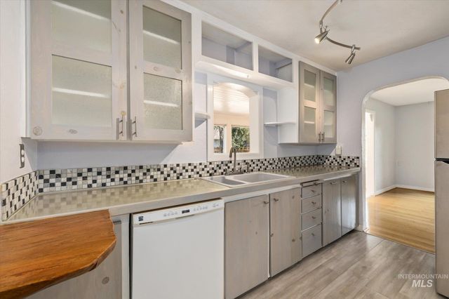 5712 W Castle Drive, Boise, ID 83703