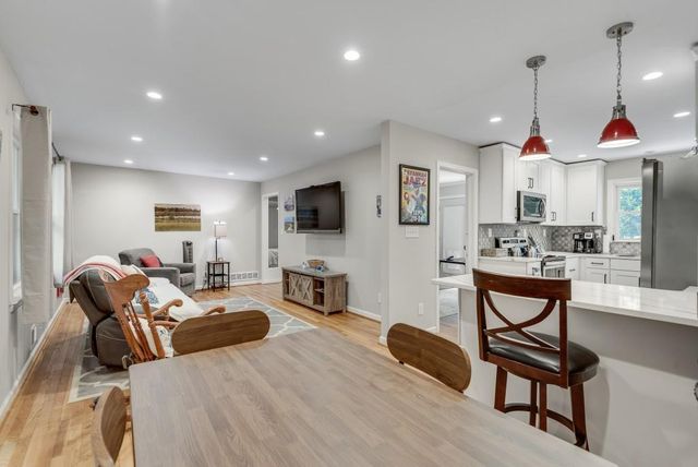 3201 Valaire Drive, Decatur, GA 30033