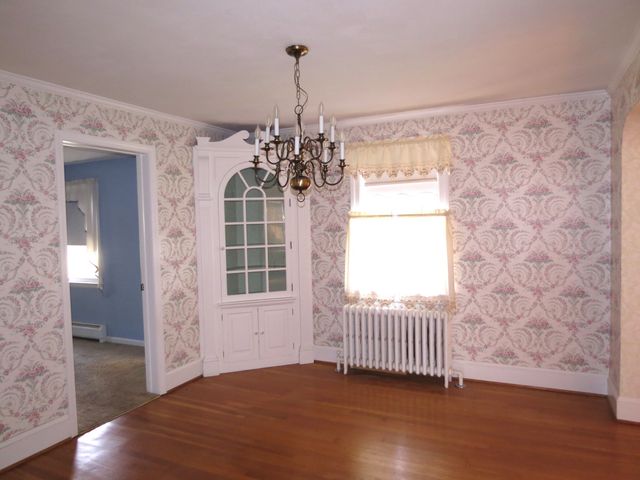 18 Avalon Place, Wethersfield, CT 06109