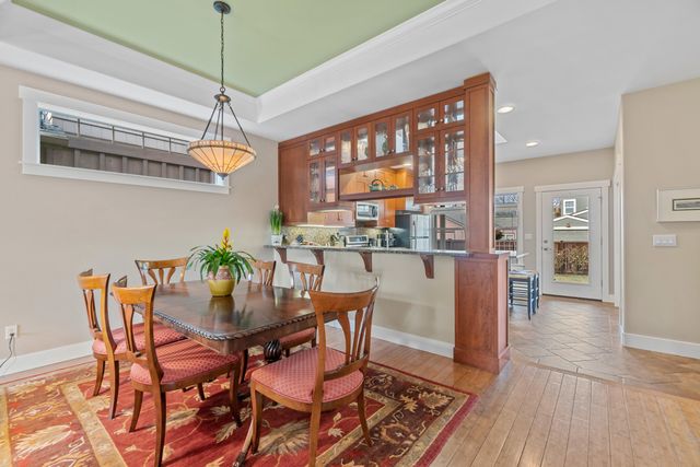 832 NE Revere Avenue, Bend, OR 97701