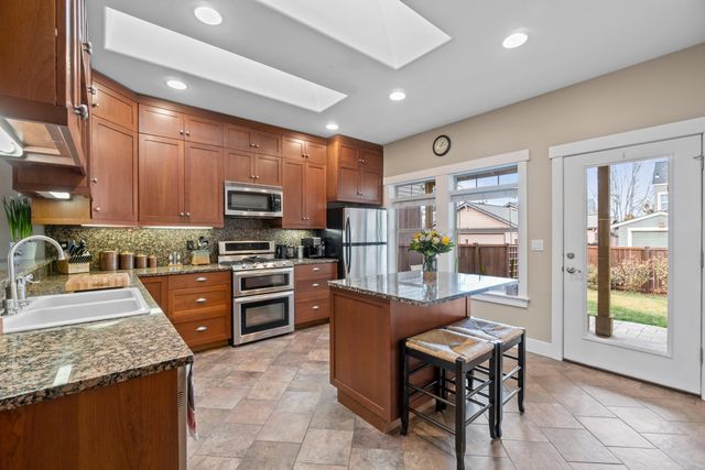 832 NE Revere Avenue, Bend, OR 97701