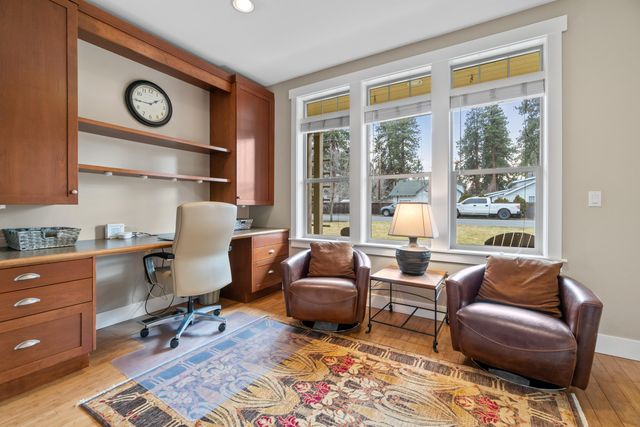 832 NE Revere Avenue, Bend, OR 97701